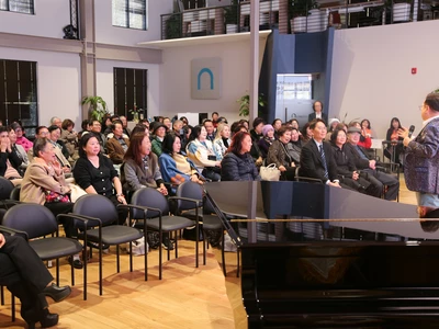 한인회 주최 '신상훈 코미디 토크쇼' 웃음 만발