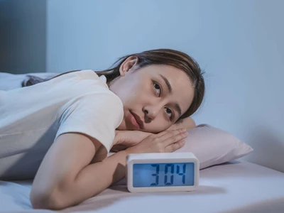 새벽 3시에 말똥말똥… 한밤중 불면증 대처법 5가지