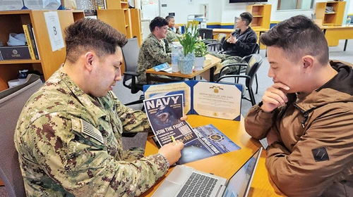 “미국서도 18세에 징병되나”