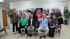 천사포, 6개 단체에 성금...장학생 선발도